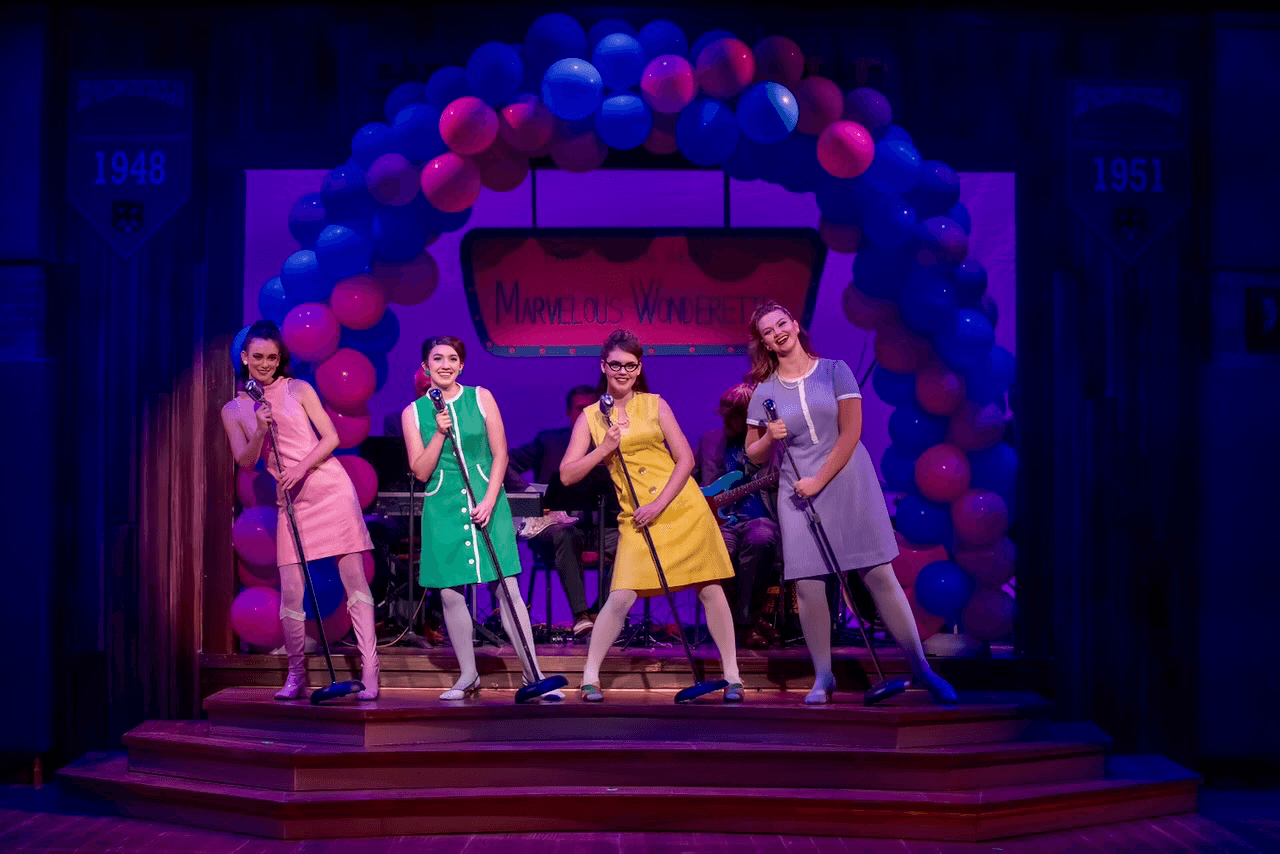 The Marvelous Wonderettes: Dream On scenic design by Brandon PT Davis